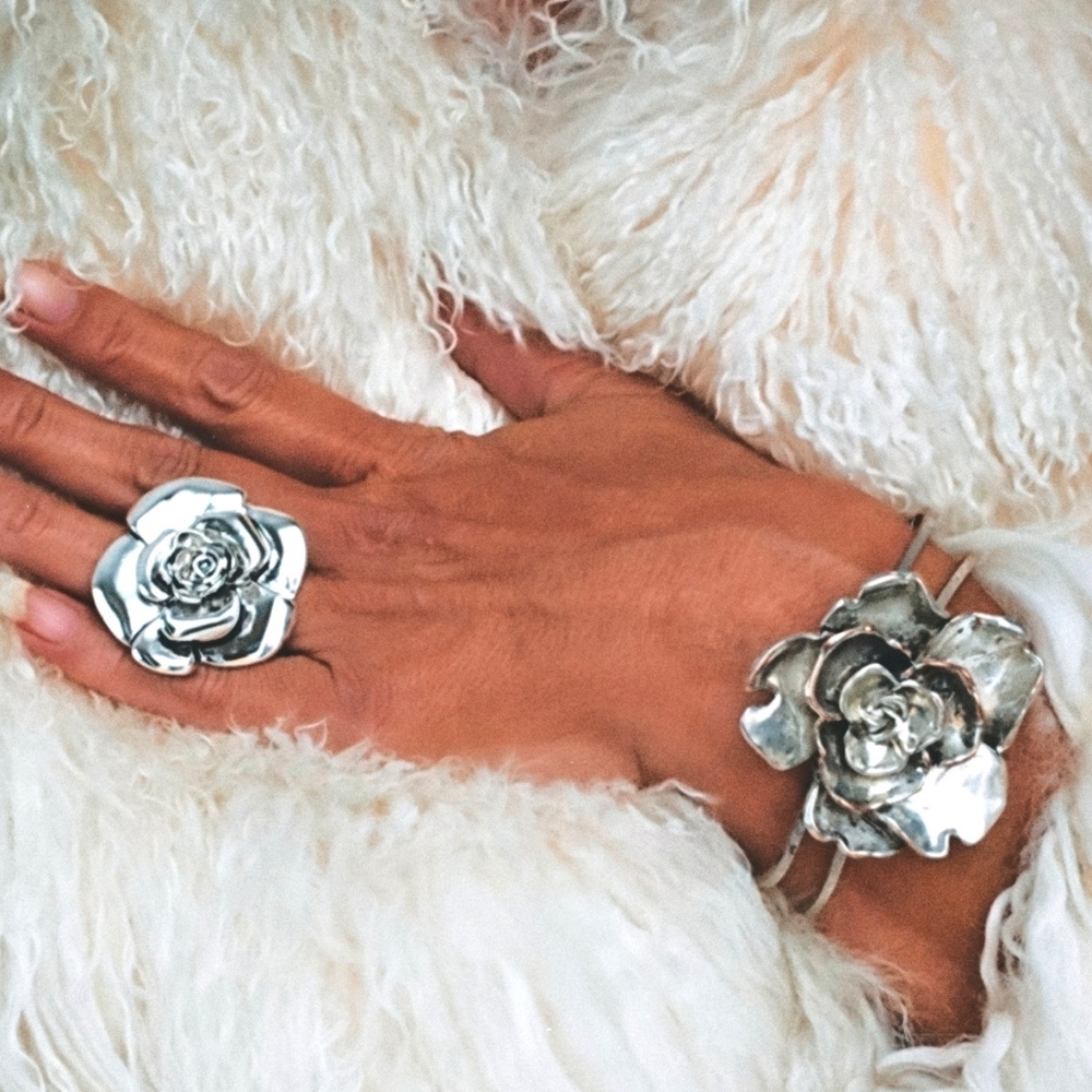 Oversized Flower Ring & Bracelet Silver Tone Flashy Costume Jewelry